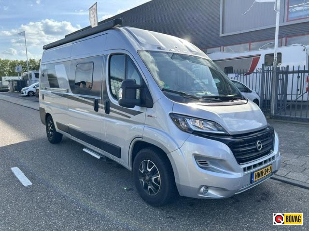 Laika Kosmo H, Caravans en Kamperen, Automaat, Chemisch toilet, Buscamper of Camperbus, Luifel