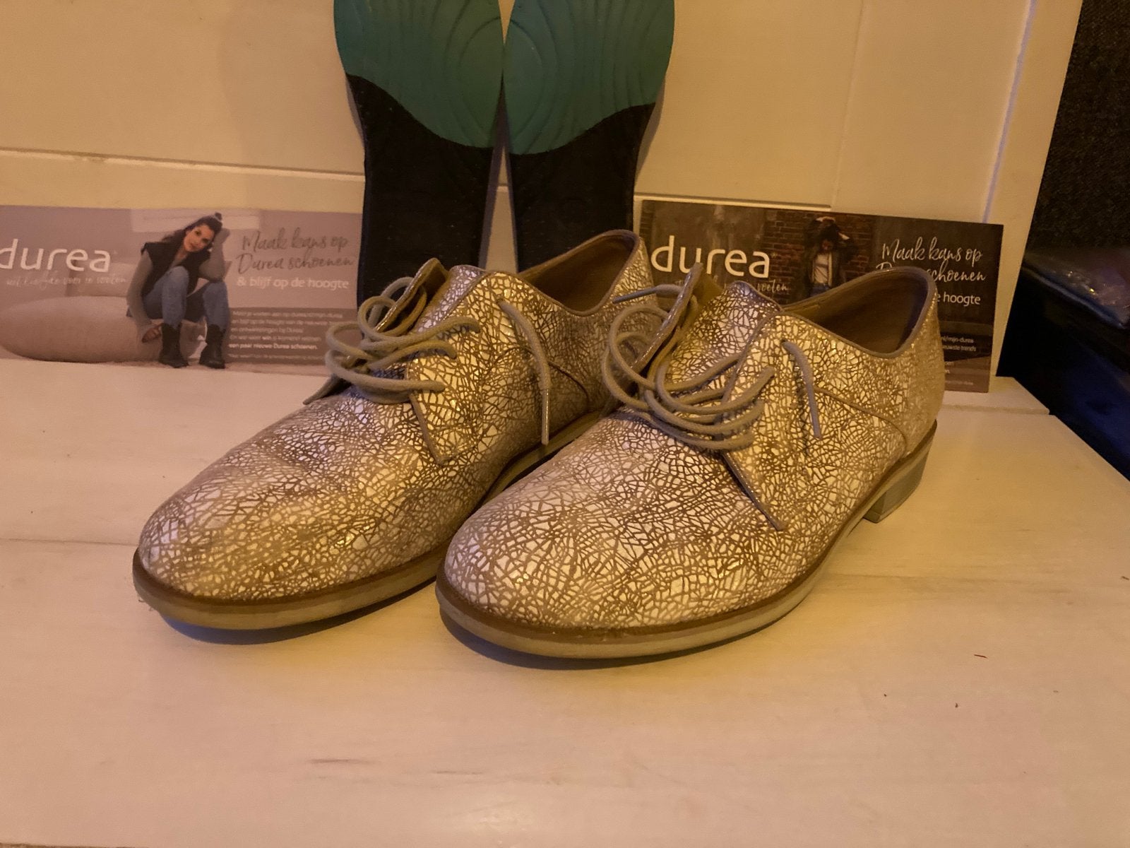 Durea G6 maat 39 hak wit veters schoenen leer leder witte, Wit, Ophalen of Verzenden, Sneakers of Gympen, Zo goed als nieuw