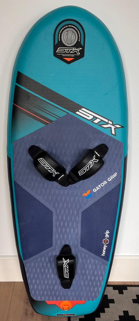 STX Foil Board 4’11, 90liter, Watersport en Boten, Ophalen, STX, Minder dan 250 cm, Zo goed als nieuw