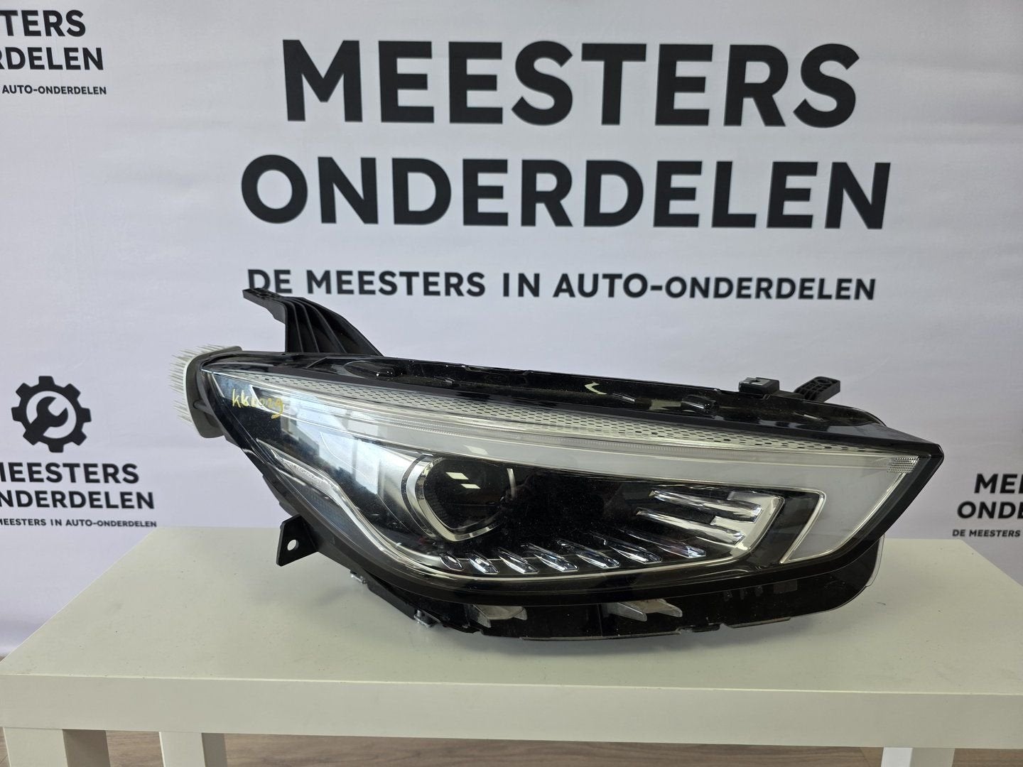 MG ZS EV Long Range Koplamp Rechts A00005R0200, Auto-onderdelen, Verlichting, Gebruikt, -, -, Ophalen of Verzenden