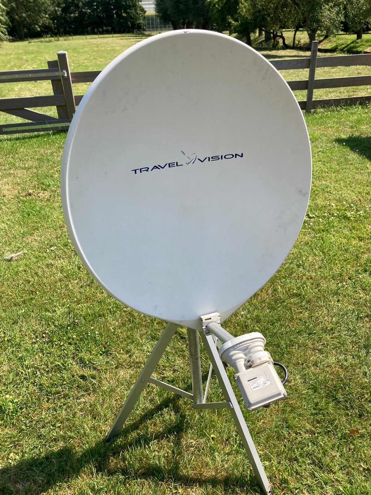 automatisch Travelvision R6 Duo schotelantenne, Ophalen, Gebruikt, Overige merken
