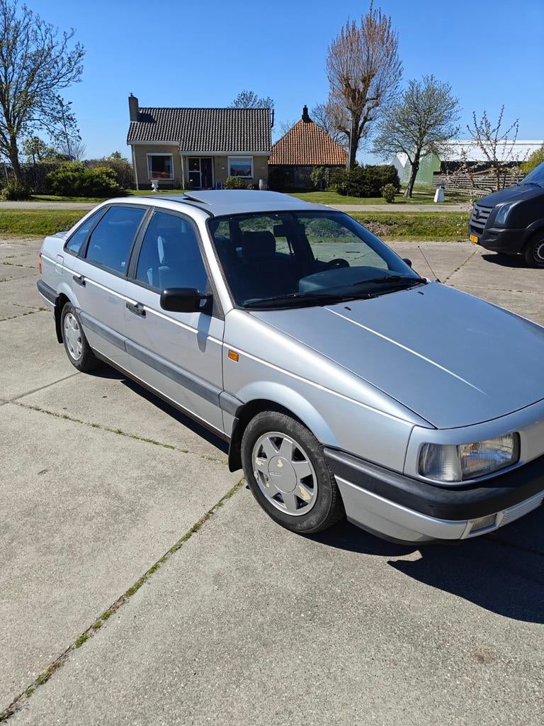Passat uit 19-94 1600 automaat, foto 3