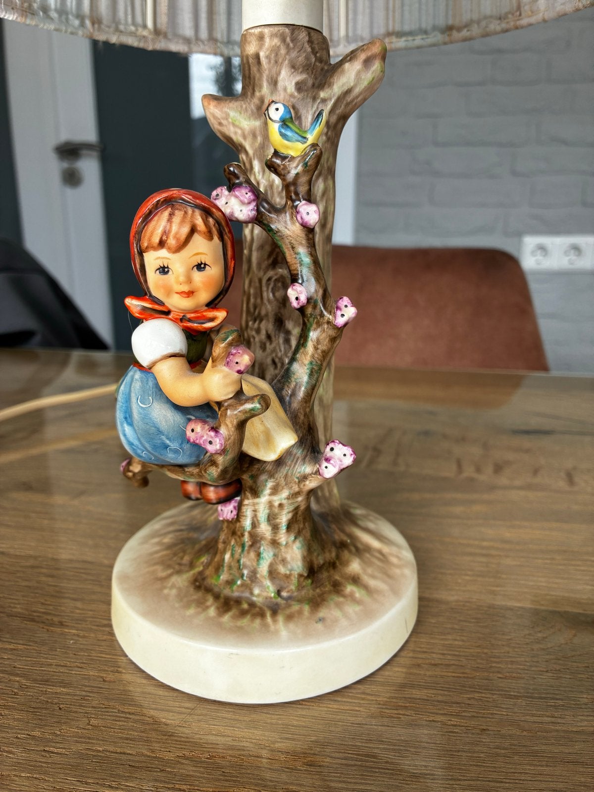 Vintage Hummel Meisje met Vogel Lamp - Zeldzaam en Charmant, Ophalen of Verzenden