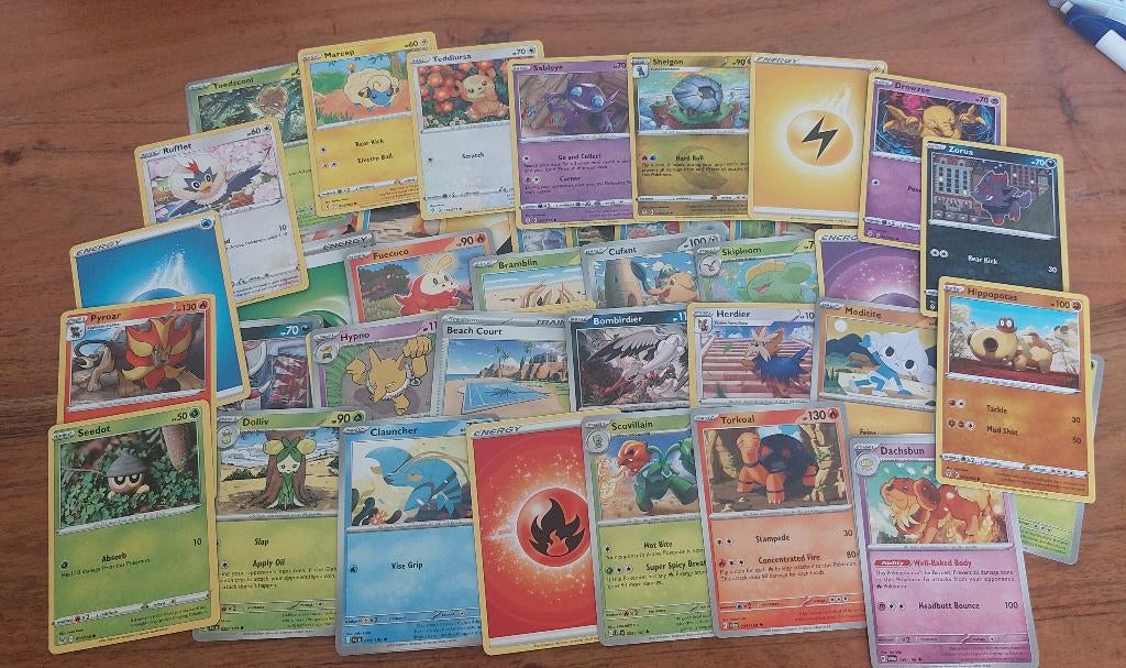 Pokémon set 50 kaarten, Hobby en Vrije tijd, Verzamelkaartspellen | Pokémon, Ophalen of Verzenden, Nieuw, Meerdere kaarten