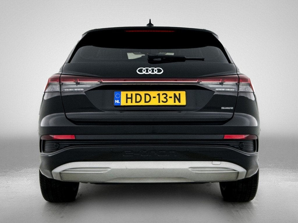 Audi Q4 e-tron 45 quattro Advanced edition 82 kWh | Assisten, Auto's, Audi, Automaat, Automatische klimaatregeling, Stof, Gebruikt