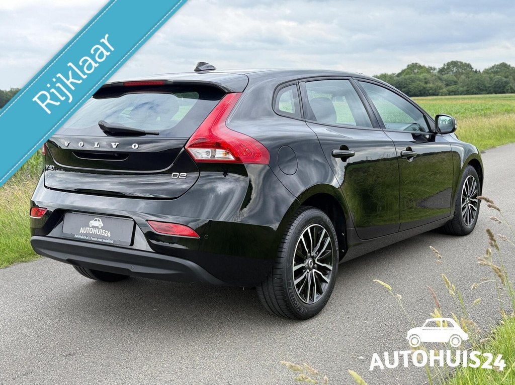 Volvo V40 2.0 D2 Nordic+ 2017|30.000km|NL-AUTO|EURO6, Auto's, Voorwielaandrijving, Gebruikt, 4 cilinders, Leder en Stof