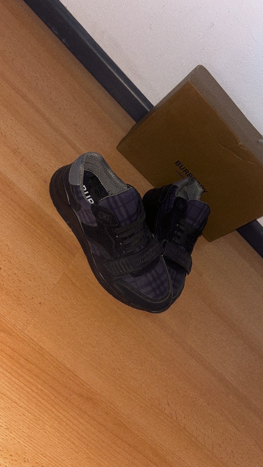 Buberry schoenen, Huis en Inrichting, Ophalen, Zo goed als nieuw