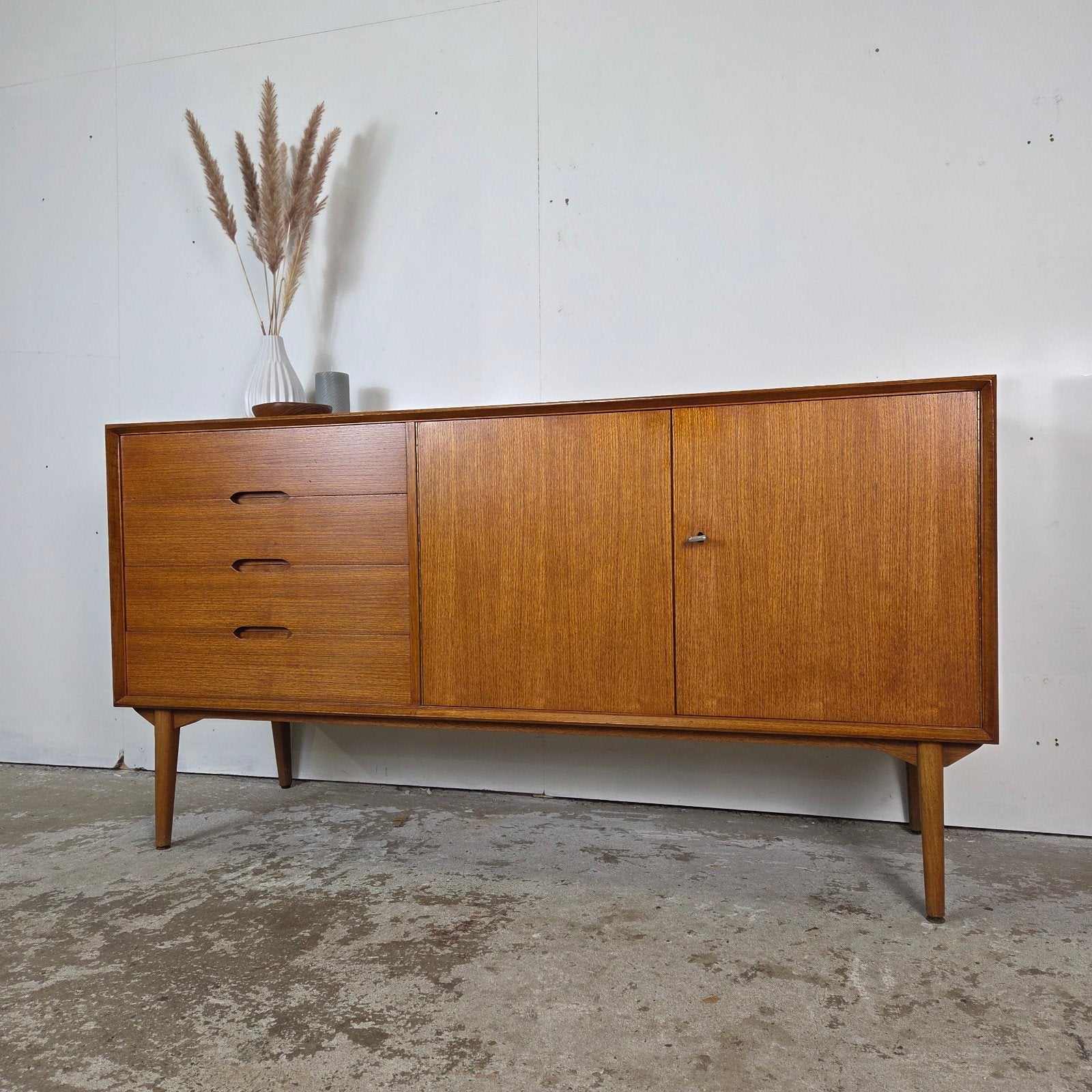Rex Raab, Wilhelm Renz Varia-150 vintage sideboard jaren 60