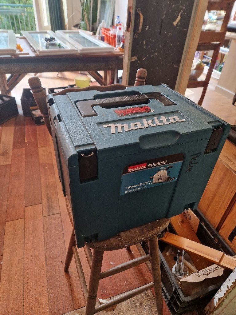 Makita Invalzaag SP6000J met mbox, liniaal en etui, Doe-het-zelf en Verbouw, Gereedschap | Zaagmachines, Ophalen, Invalzaag, Zo goed als nieuw