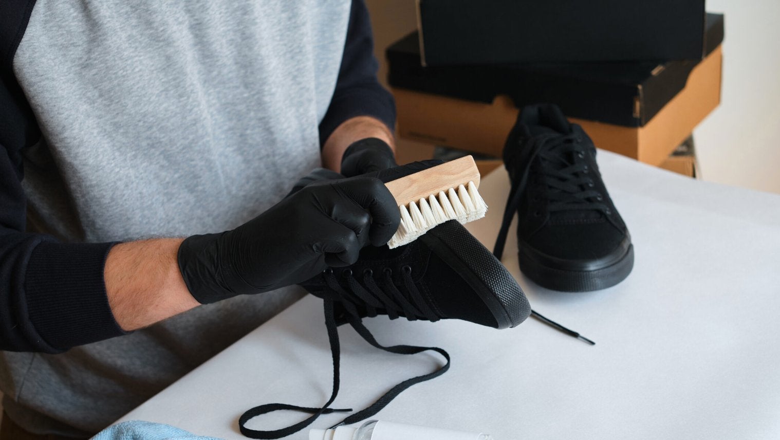 Shoe Cleaning Business met Website en Klanten, Zakelijke goederen, Exploitaties en Overnames