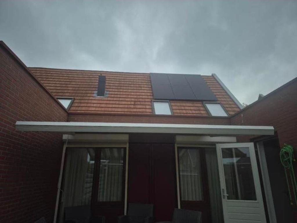 Zonnescherm knikarm 4m breed 3 meter uitrol, Ophalen, Knikarmscherm
