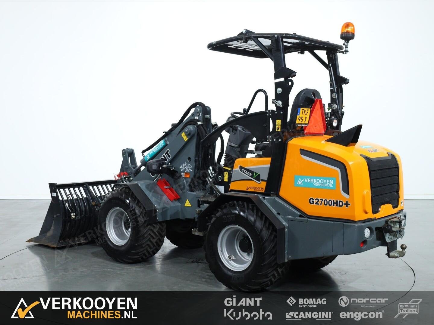 2020 Giant G2700 HD+ VV1463, Wiellader of Shovel