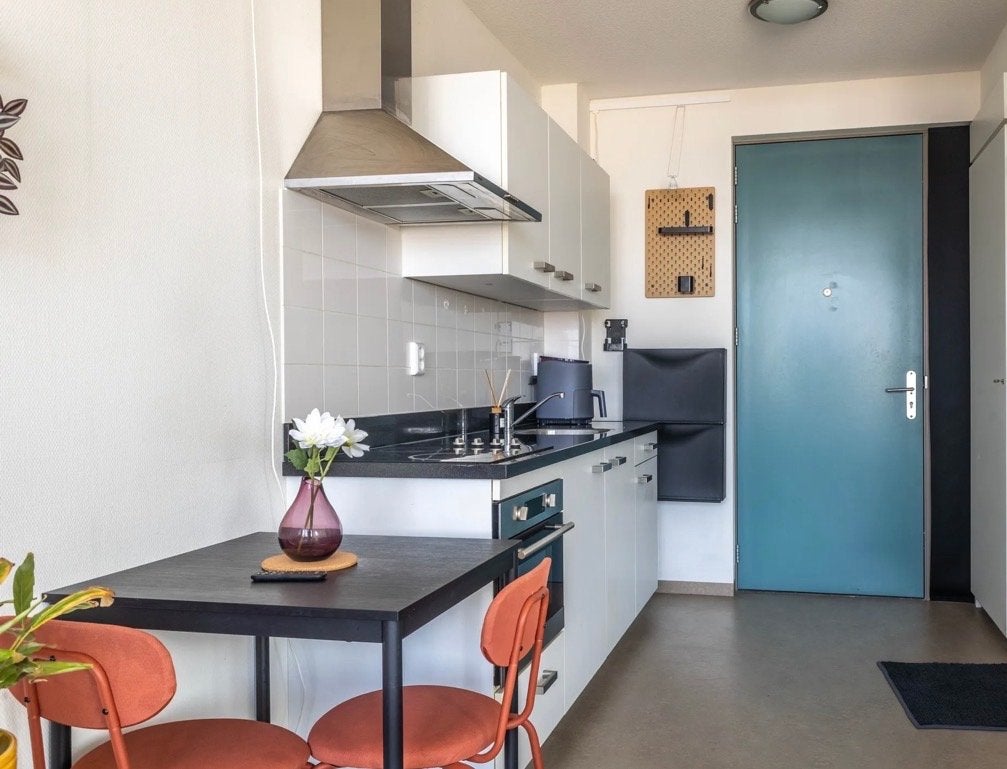 Standaard keuken met inbouw apparatuur., Ophalen, Gebruikt, Wit, Enkelwandige keuken