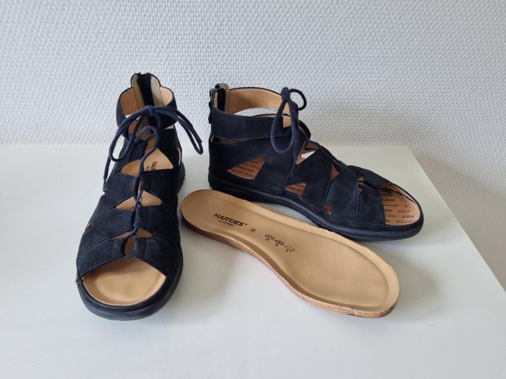 Hartjes sandalen zwart maat 39 - uitneembare binnenzool, Kleding | Dames, Zwart, Zo goed als nieuw, Hartjes, Sandalen of Muiltjes