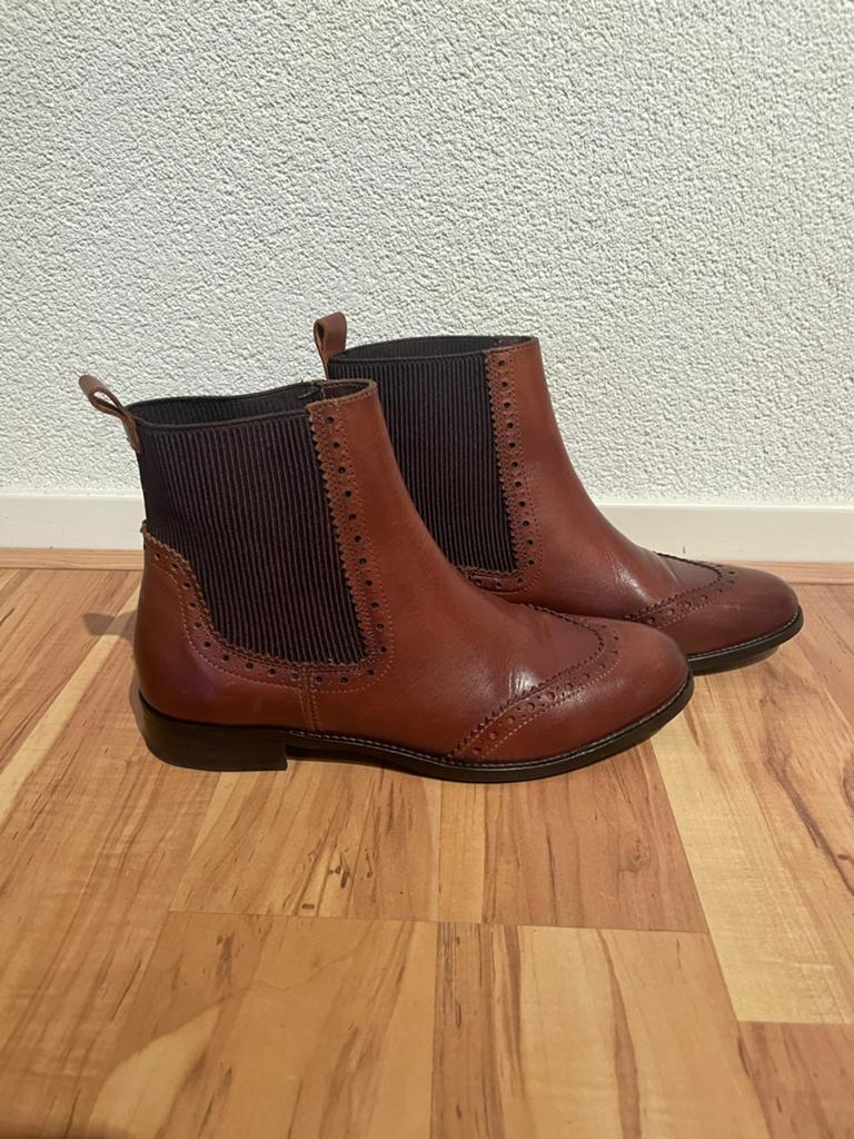 Chelsea boots maat 39 - Massimo Dutti, Kleding | Dames, Schoenen, Ophalen of Verzenden, Zo goed als nieuw, Bruin