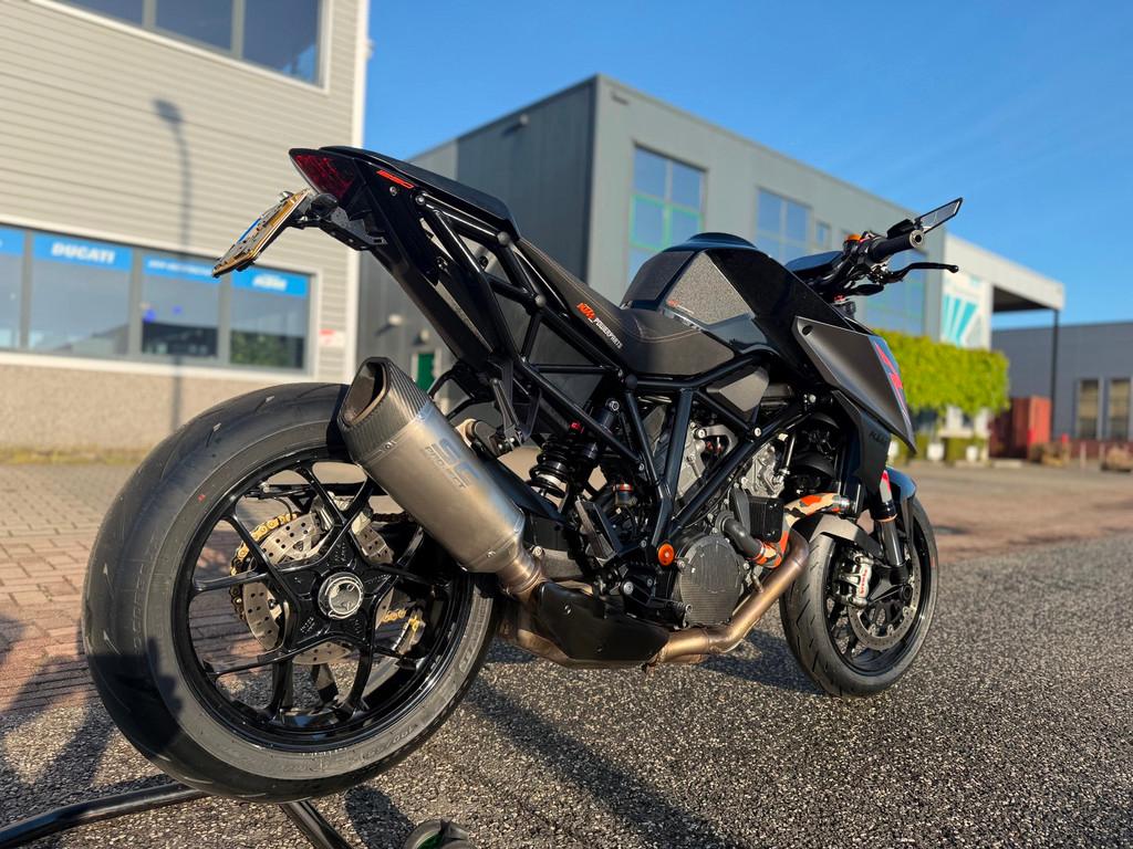 KTM Tour 1290 SuperDuke R ABS Black Edition NIEUWSTAAT!, Motoren, Motoren | KTM, Ktm, Bedrijf, Meer dan 35 kW, Mattighofen
Mattighofen  Mattighofen, AT