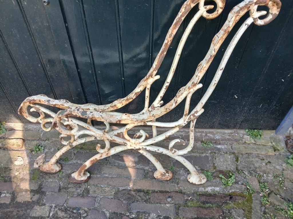 oude smeedijzeren poten tuinbank, Antiek en Kunst, Curiosa en Brocante, Ophalen