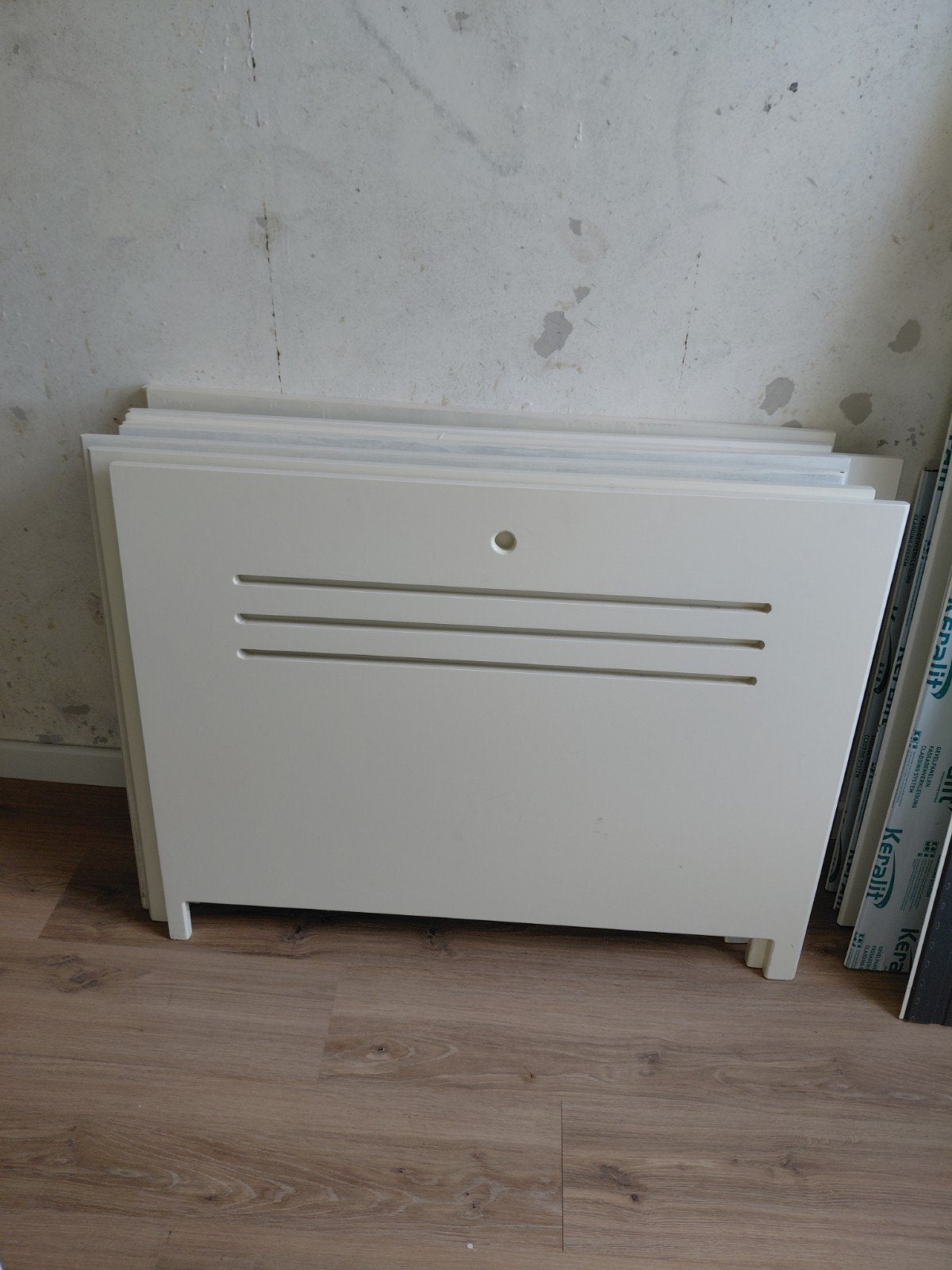 Verwarming omheining met magneetjes- zo snel mogelijk weg, Huis en Inrichting, Overige Huis en Inrichting, Ophalen, Gebruikt