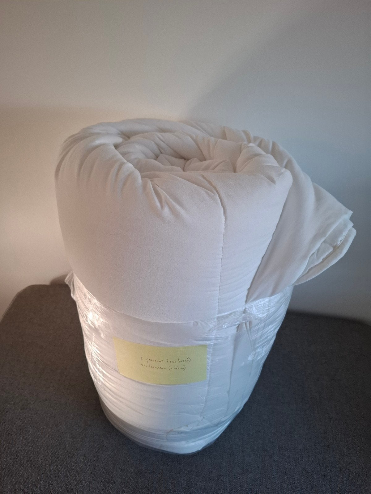Net synthetisch 2-persoons 4- seizoenen dekbed (200cm breed), Huis en Inrichting, Ophalen, Gebruikt, Wit, Tweepersoons