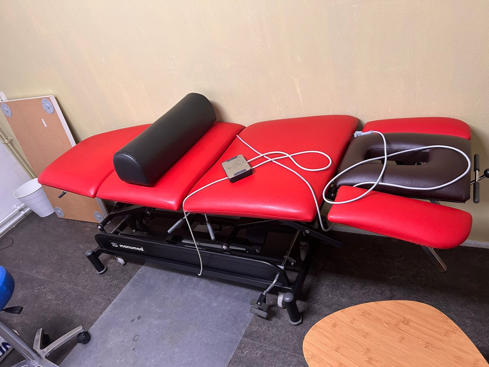 Behandelbank manuned, Ophalen, Gebruikt, Massagetafel