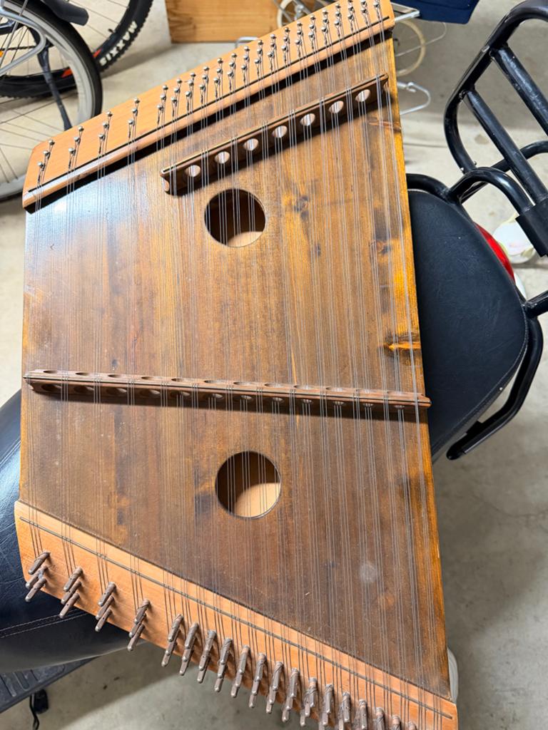 Vintage hekkenbord -cimbalom,  Houten Snaarinstrument, Muziek en Instrumenten, Ophalen of Verzenden, Gebruikt, Citer