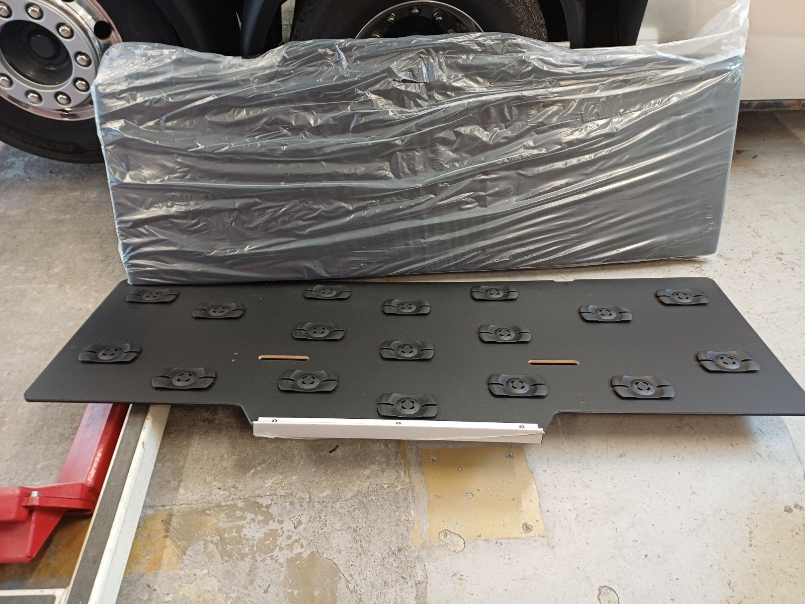 Nieuwe opbergplank voor vrachtwagen interieur, Ophalen of Verzenden, Nieuw