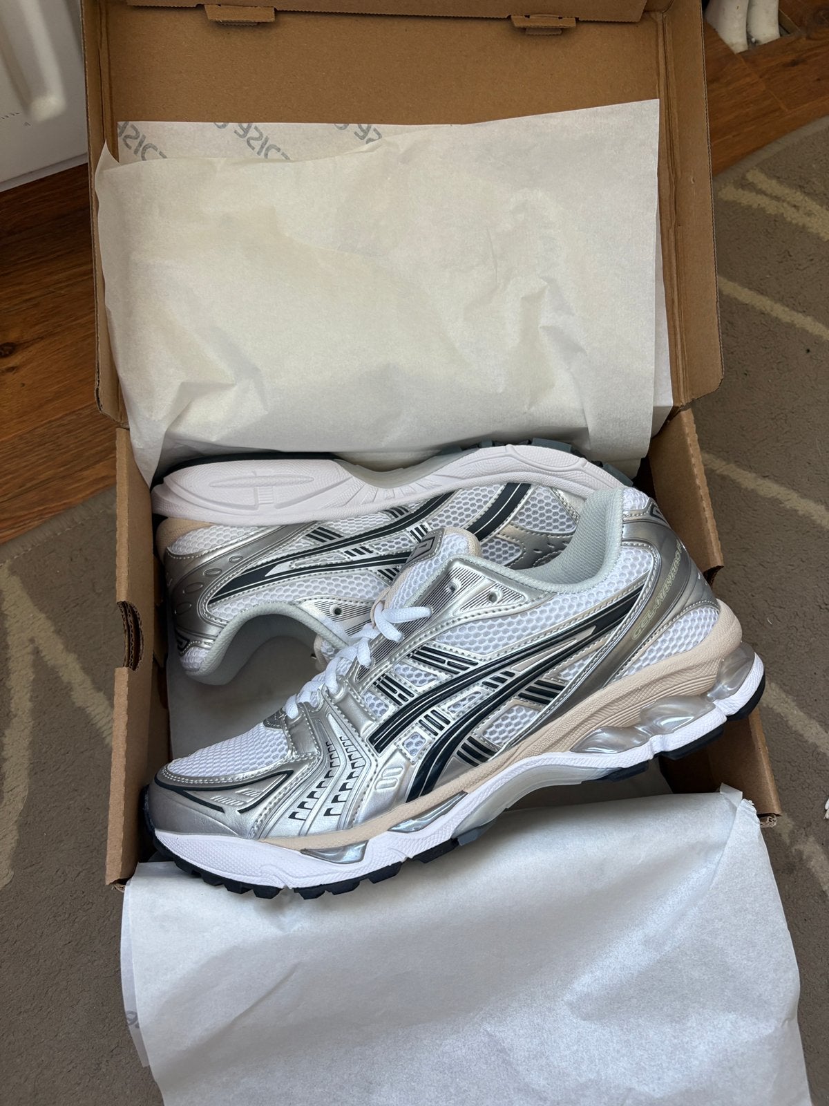 Asics gel kayano 14 White/Graphite grey, Ophalen of Verzenden, Nieuw, Wit, Sneakers of Gympen