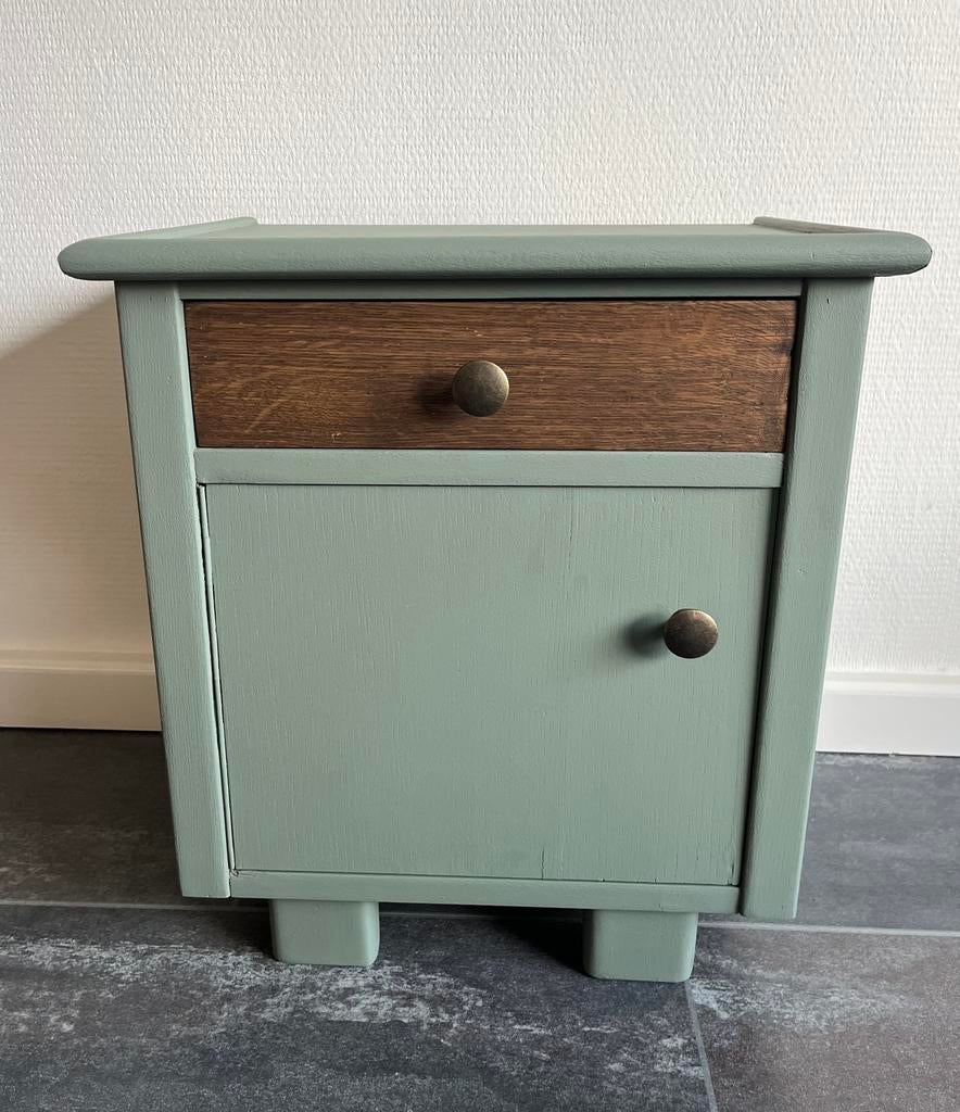 Vintage nachtkastje groen, Huis en Inrichting, Slaapkamer | Nachtkastjes, Gebruikt, Minder dan 45 cm, Ophalen