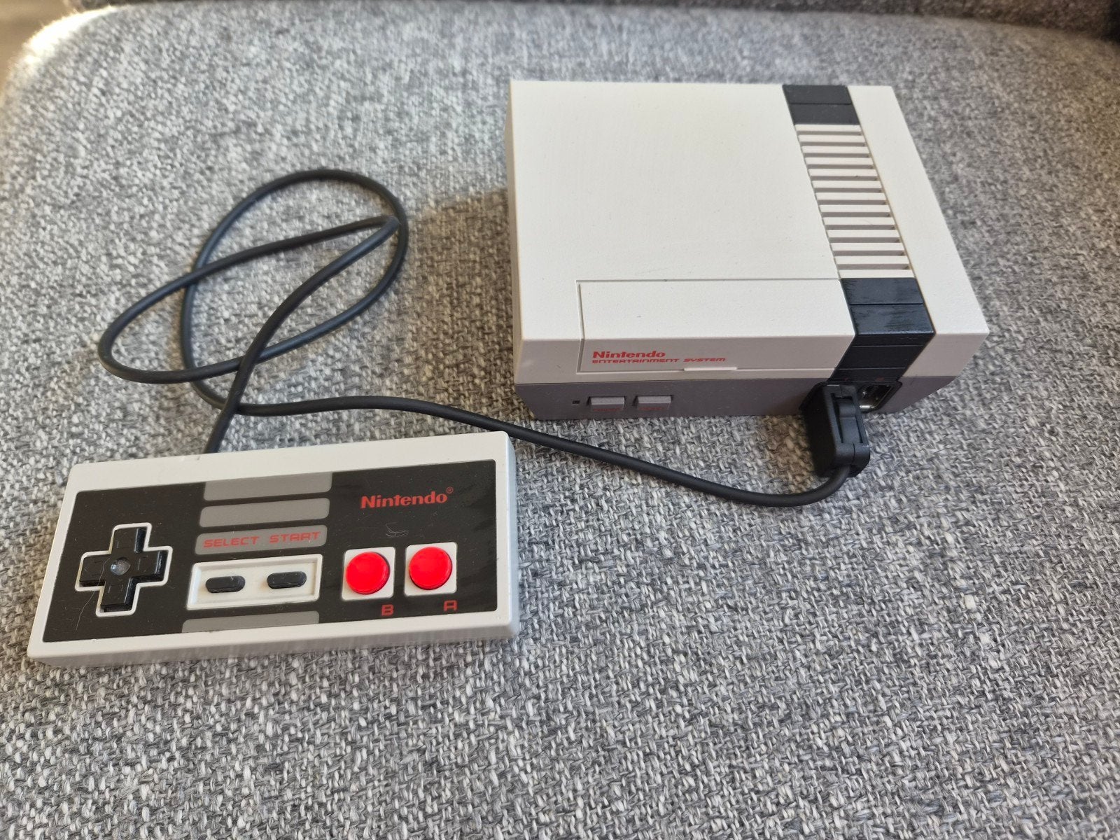 Nintendo NES Classic Mini Console met Controller, Spelcomputers en Games, Ophalen of Verzenden, Zo goed als nieuw, Met 1 controller
