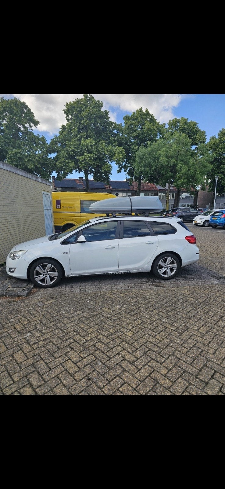 Dakkoffer + dragers Opel Astra 2012 (niet afsluitbaar), Ophalen