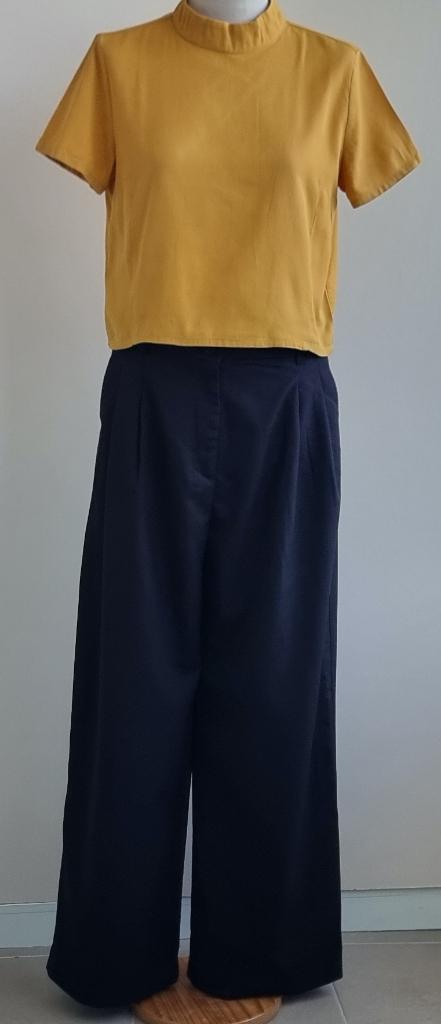 Monki 2-delig zwart/geel mt. 40/M, Maat 38/40 (M), Kostuum of Pak, Zwart, Ophalen of Verzenden