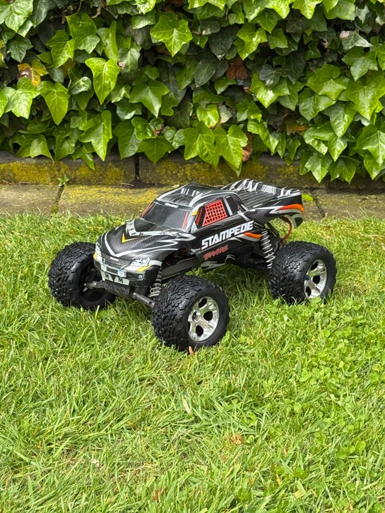 Traxxas Stampede XL5 Compleet RTR Accu Lader Zender 2.4 GHz, Elektro, Gebruikt, Auto offroad, Ophalen of Verzenden