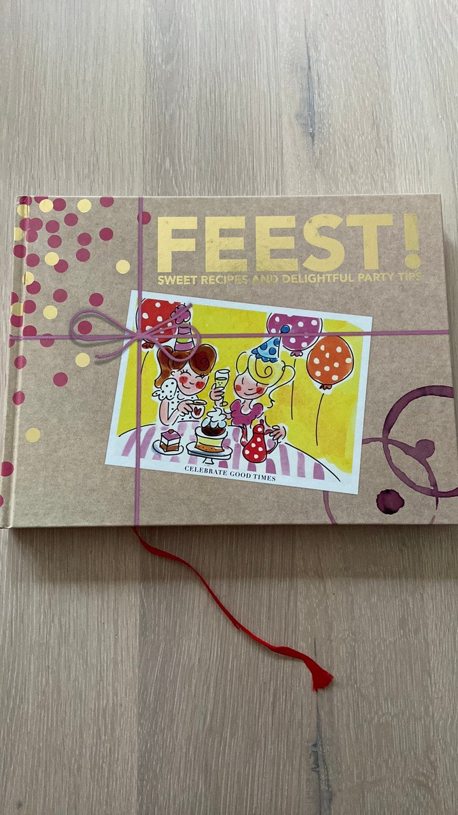 Boek feest blond Amsterdam, Ophalen of Verzenden, Zo goed als nieuw