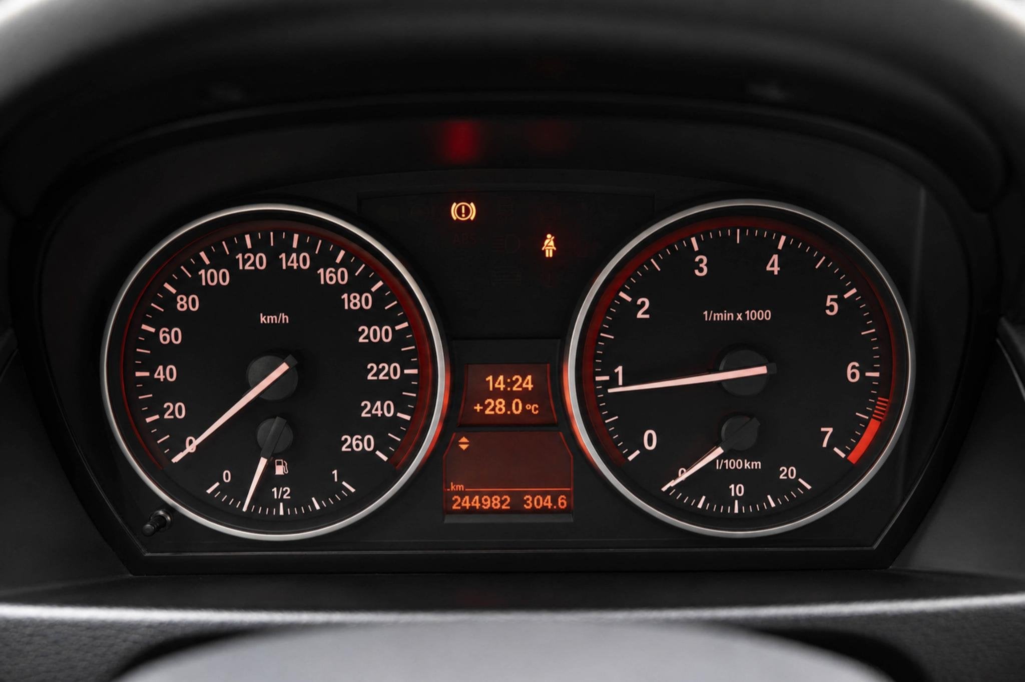 Foto 10 van BMW X1 xDrive20i Business | Navigatie | Pano | Cruise | Airc