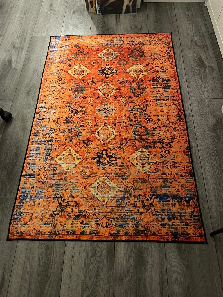 Orange carpet, Huis en Inrichting, Stoffering | Tapijten en Kleden, Ophalen, Persian, 100 tot 150 cm, Oranje