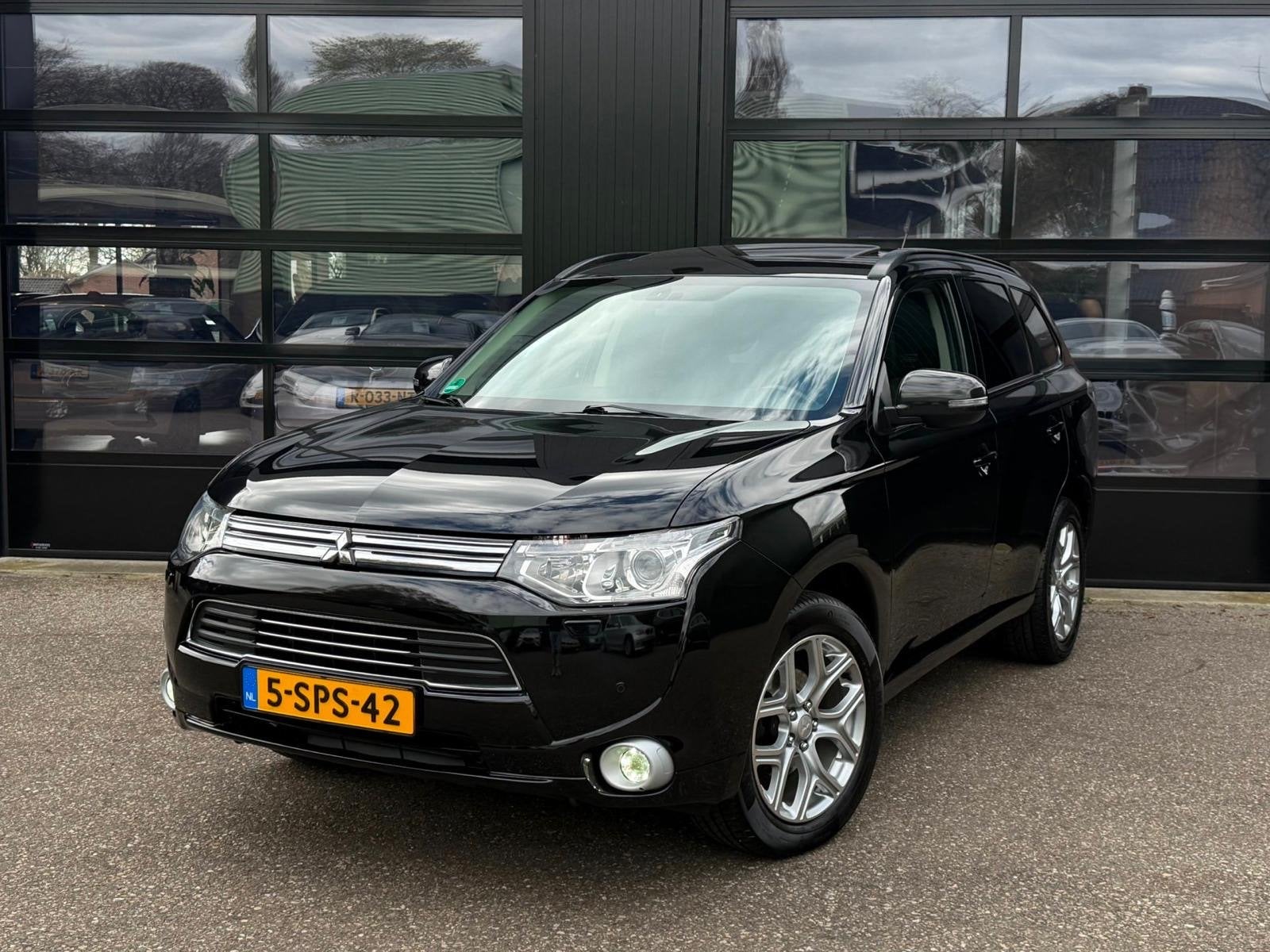 Mitsubishi Outlander 2.0 Phev 203pk 4WD 5P, Auto's, 1998 cc, Outlander, Zwart, 4 cilinders