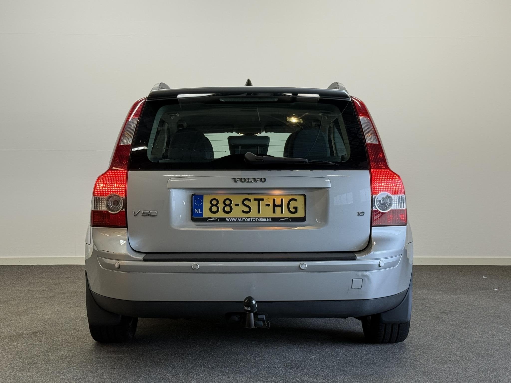 Volvo V50 1.8 Edition I Trekhaak!, Voorwielaandrijving, 4 cilinders, Parkeersensor, Grijs
