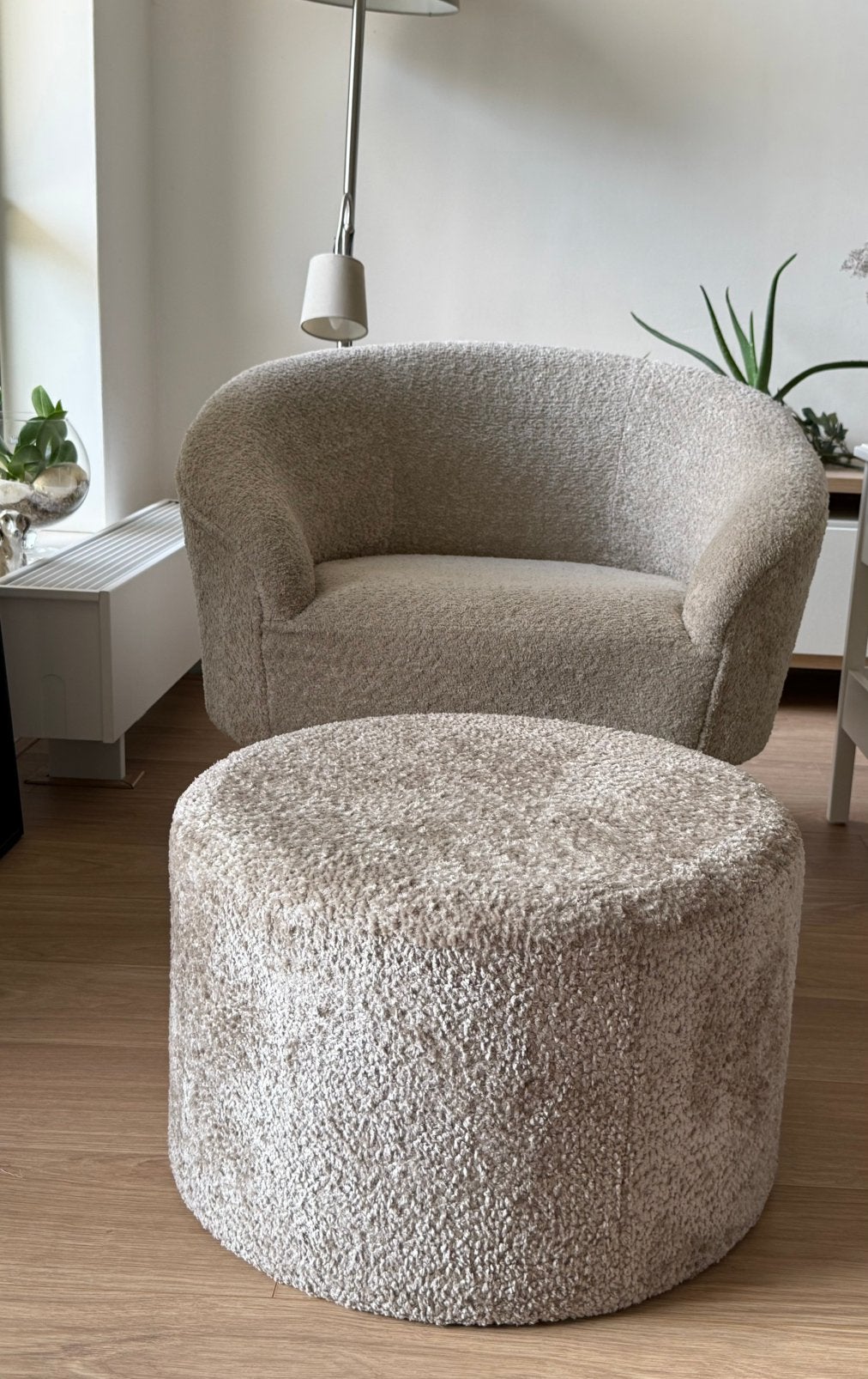 Teddy Bouclé Fauteuil met Poef - Zo goed als nieuw, 75 tot 100 cm, Ophalen of Verzenden, Zo goed als nieuw, Stof