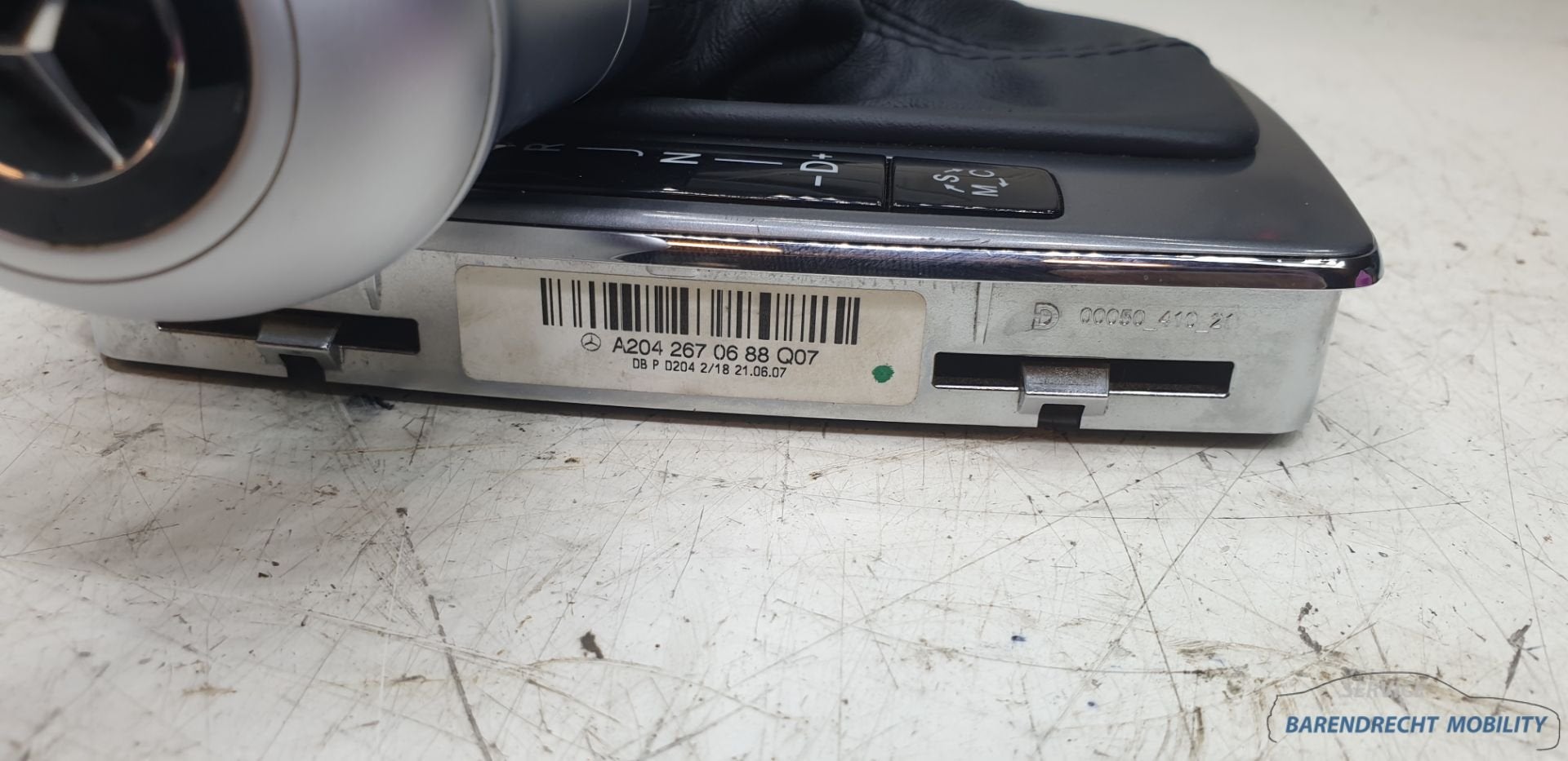 Pookknop pookhoes C klasse W204 alluminium leder 2042672410, Gebruikt, Mercedes-Benz AG, Mercedes-Benz, Ophalen of Verzenden