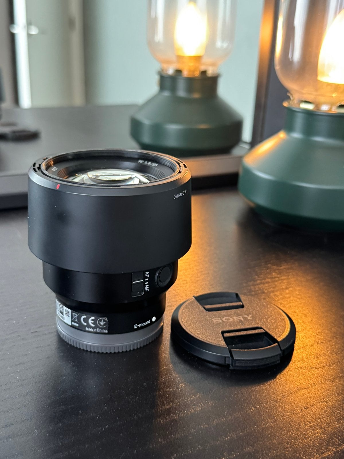 Sony FE 85mm f/1.8 (SEL85F18) – portretlens + zonnekap, Ophalen of Verzenden, Zo goed als nieuw, Telelens