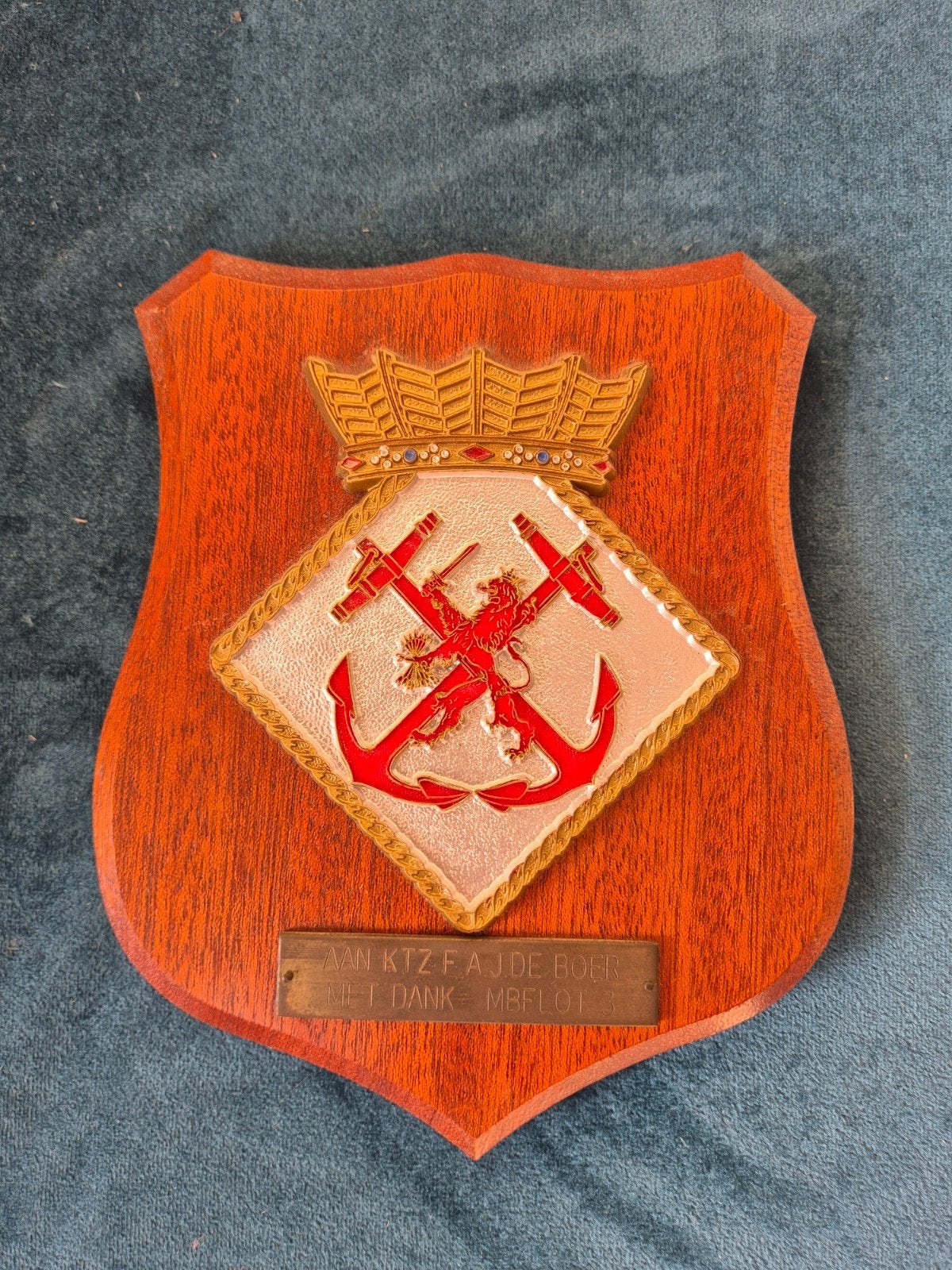 Wapenschild MBLOLP 3, Mijnenbestrijdingsflottielje 3, Verzamelen, Militaria | Algemeen, Verzenden, Landmacht, Nederland, Embleem of Badge