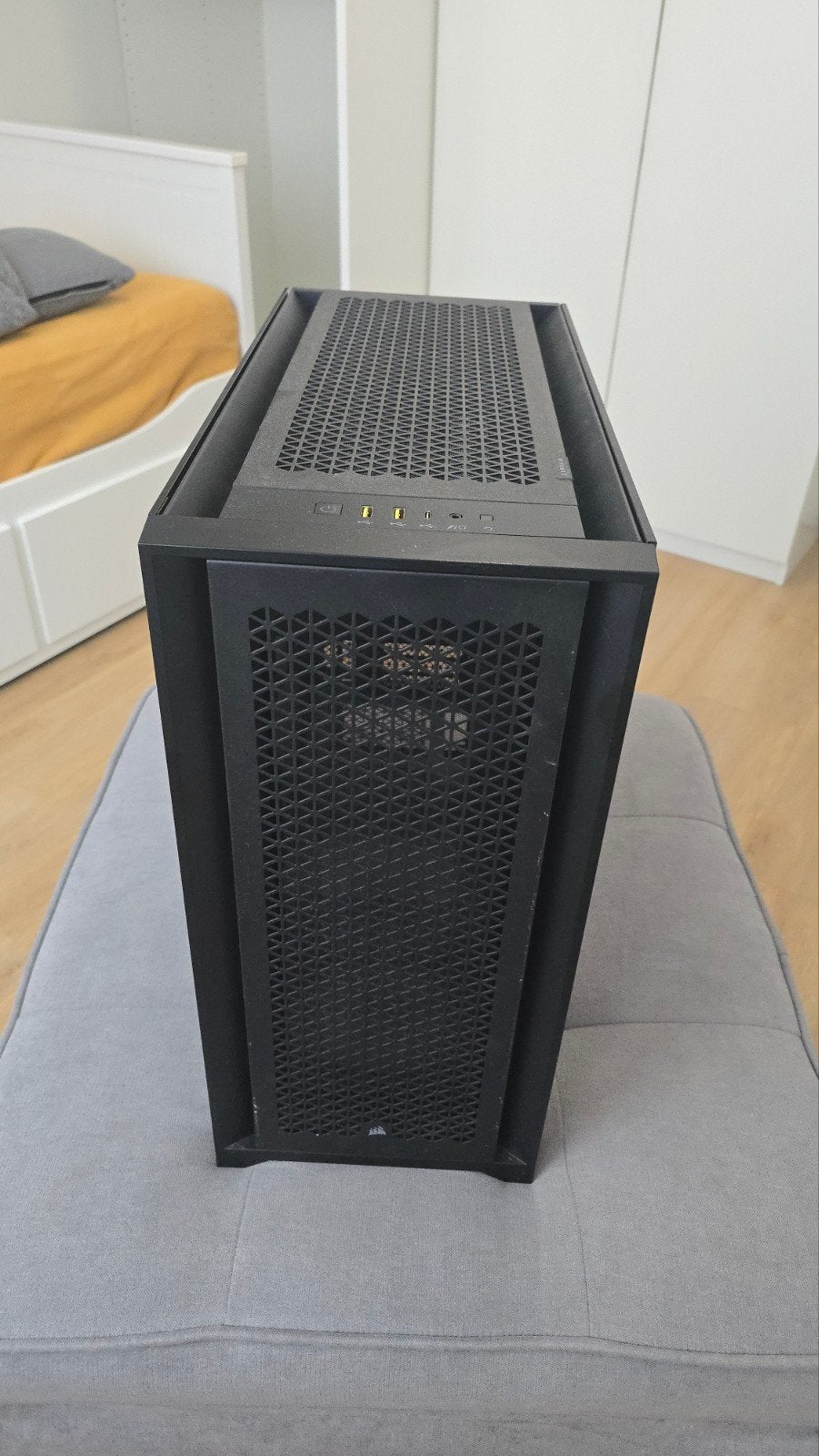 Corsair 4000D PC Case – Excellent Condition, Computers en Software, Computerbehuizingen, Ophalen, Zo goed als nieuw