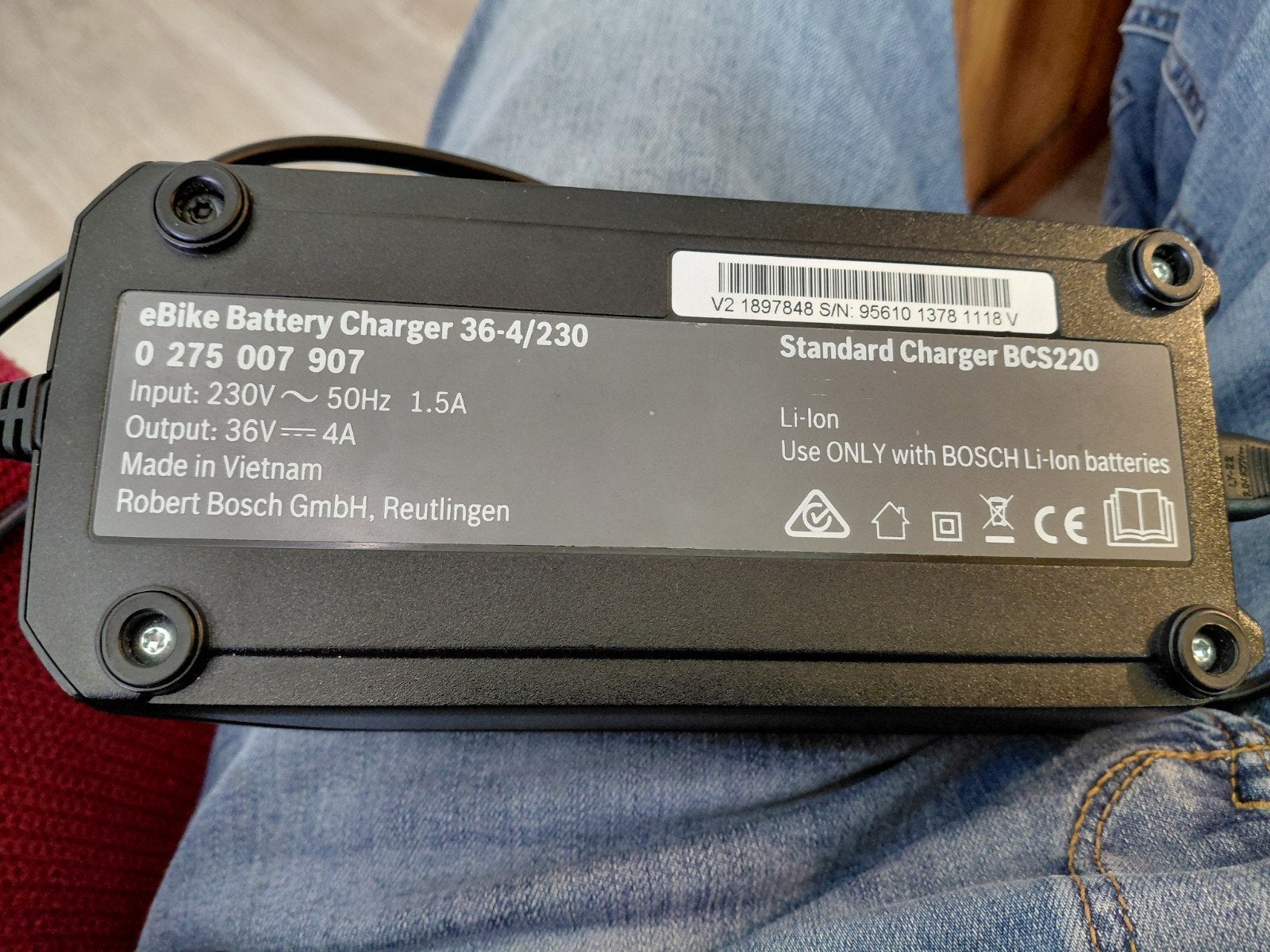 eBike Battery Chargeer, Fietsen en Brommers, Fietsaccessoires | Fietsaccu's, Ophalen of Verzenden, Zo goed als nieuw