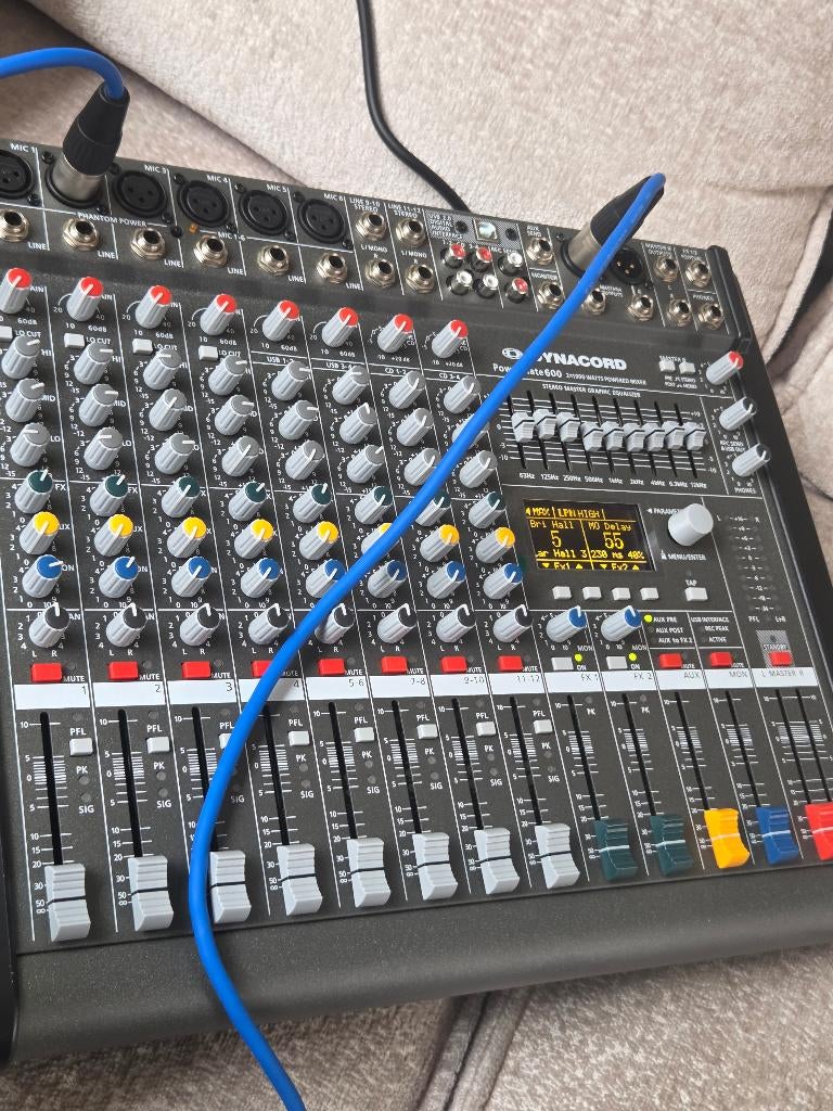 Powermate Dynacord 600- 3, Muziek en Instrumenten, Mengpanelen, Ophalen, Zo goed als nieuw, 5 tot 10 kanalen, Microfooningang