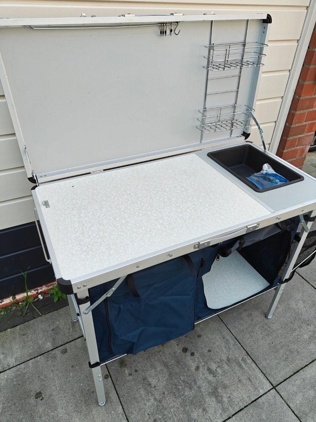 Obelink Ambassador Keuken: Luxe Campingkeuken met Wasbak, Ophalen, Gebruikt