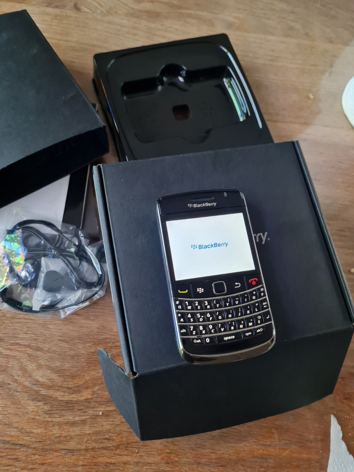 BlackBerry Bold 9700 met doos en accessoires, Telecommunicatie, Zwart, Touchscreen, 3 tot 6 megapixel, Ophalen of Verzenden