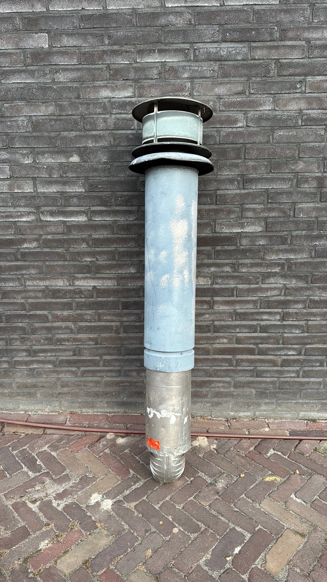 Alluminium dak doorvoer met kap, Ophalen of Verzenden, Zo goed als nieuw, Afzuiger
