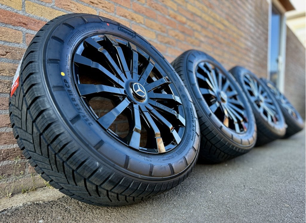 Mercedes Sprinter Crafter 18 inch velgen zwart verzwaard, Auto-onderdelen, Niet ingevuld, 18 inch, Bestelwagen, 255 mm