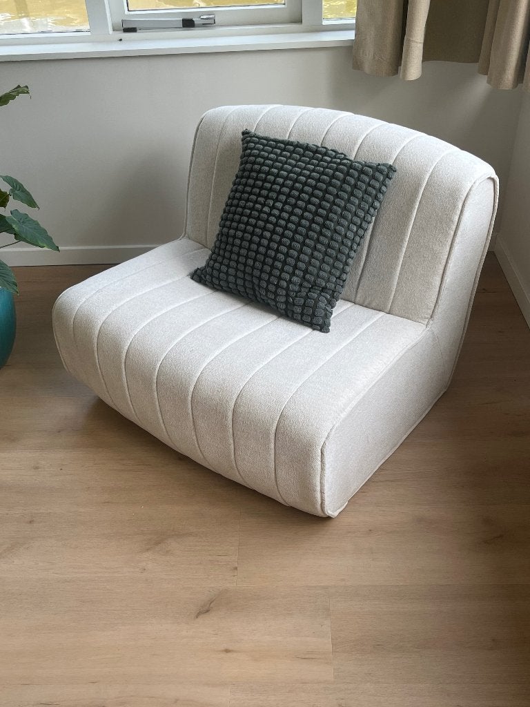 Fauteuil Busto wit kwantum, Ophalen, Zo goed als nieuw, 75 tot 100 cm, 75 tot 100 cm