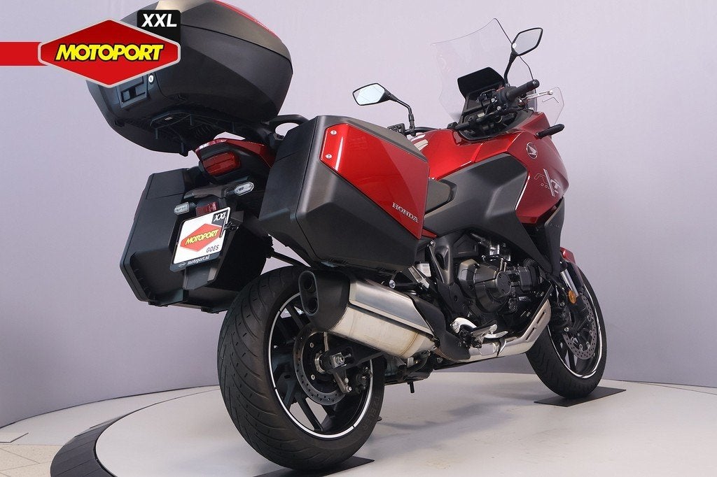 Honda NT 1100 DCT, Bedrijf, Toermotor